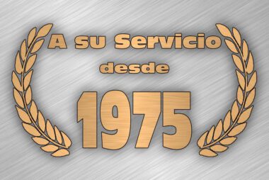A su servicio desde 1975